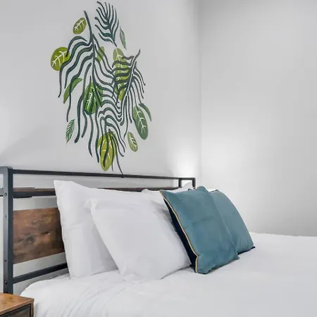 Fire Pit & King Beds Near French Quarter Holiday home *