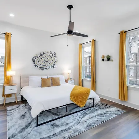 Holiday home Fire Pit & King Beds Near French Quarter
