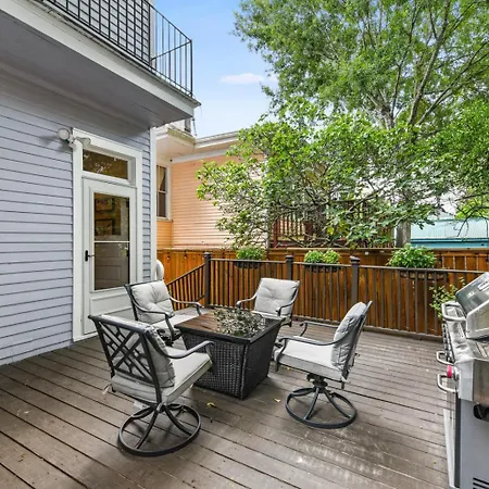 Apartment Stunning Uptown 3 Bedroom 3 Bathroom *
