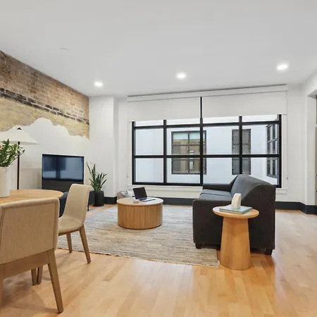 Apartment Roami At 714 Canal New Orleans