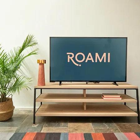 Roami At The Mandeville Apartment