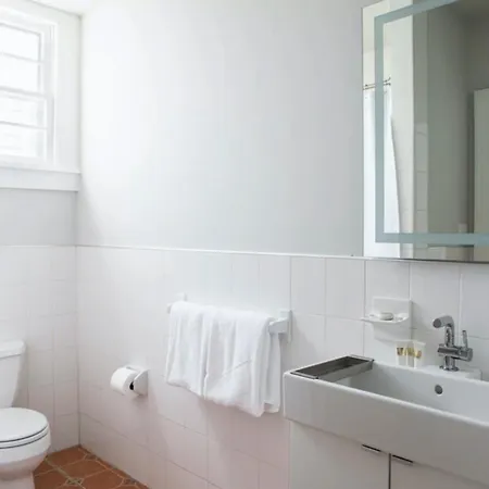 Apartment Roami At The Mandeville New Orleans
