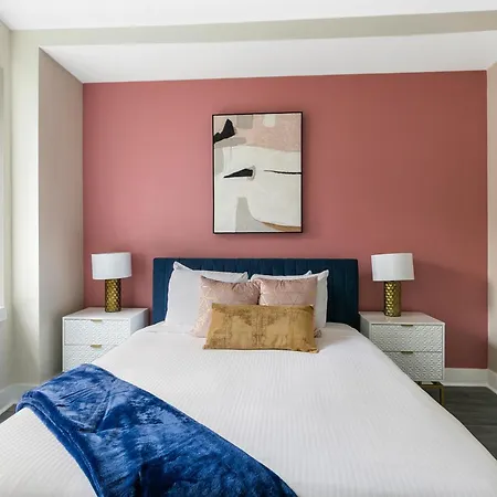 Apartment Nola Charm - Luxury 4-bed Retreat Steps From French Quarter