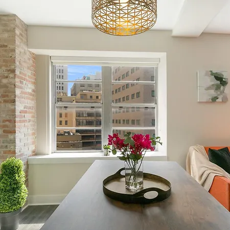 Nola Charm - Luxury 4-bed Retreat Steps From French Quarter Apartment New Orleans