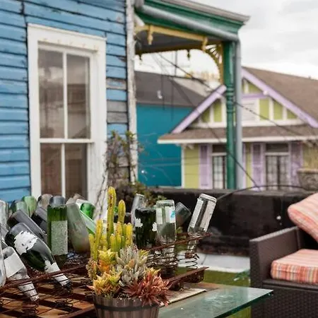 The Heart Of Frenchman Street Apartment *