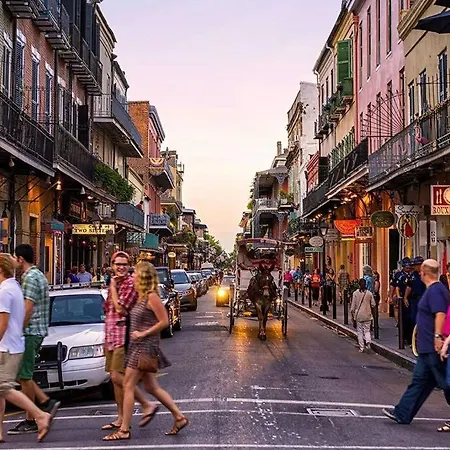 Apartment Downtown Nola 2bd 2bth New Orleans