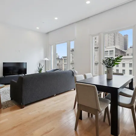 Roami At 714 Canal Apartment