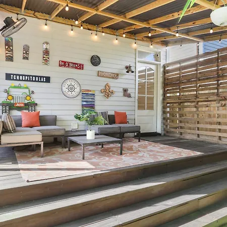 Holiday home Upscale 3 Bed 2 Bath Private In Uptown New Orleans! Close To Magazine Street, Universities, & French Quarter New Orleans