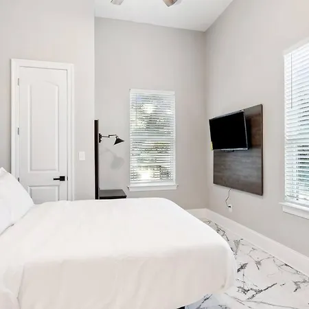 Luxury 5bdrm 5ba Near French Quarter