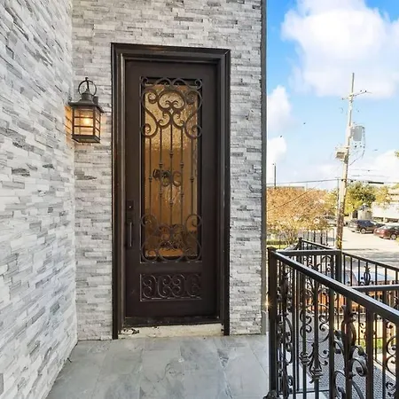 Luxury 5bdrm 5ba Near French Quarter