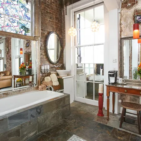 Bed & Breakfast Fleur De Lis Mansion 4*
