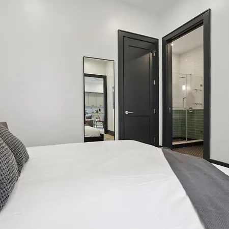Apartment Roami At 714 Canal