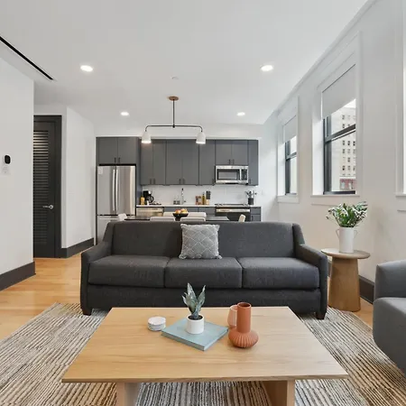 Apartment Roami At 714 Canal
