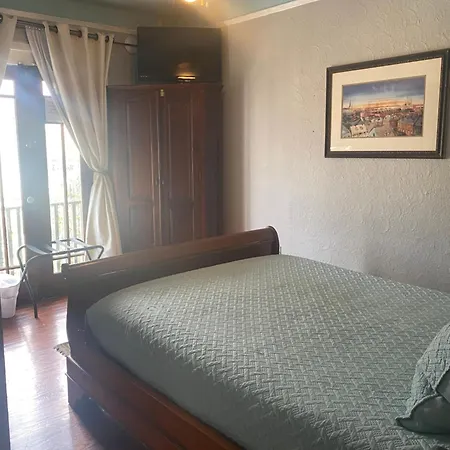 Bed & Breakfast Balcony