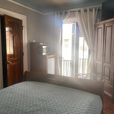 Bed & Breakfast Balcony