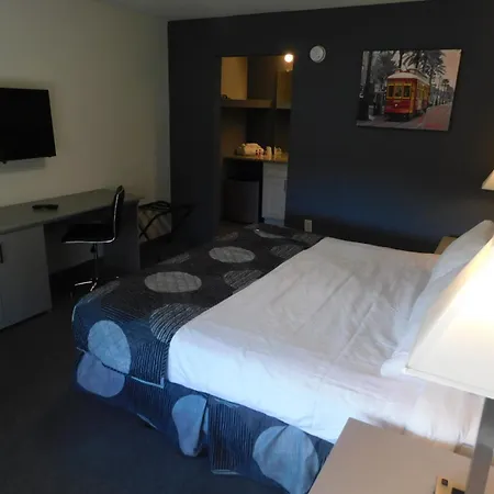 Hotel 10 Extended Stay Hotel 2*