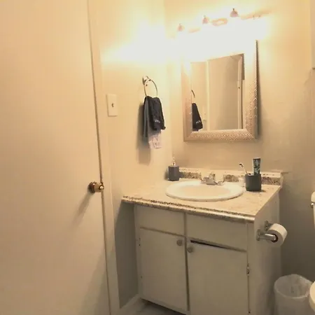 Cheeful, 2bed X 1bath Brick House * New Orleans