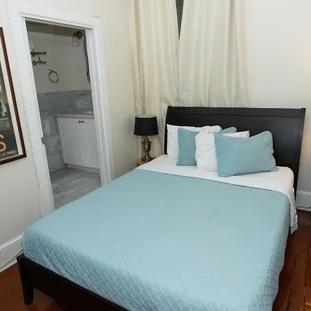 Bed & Breakfast The Esplanade Mansion