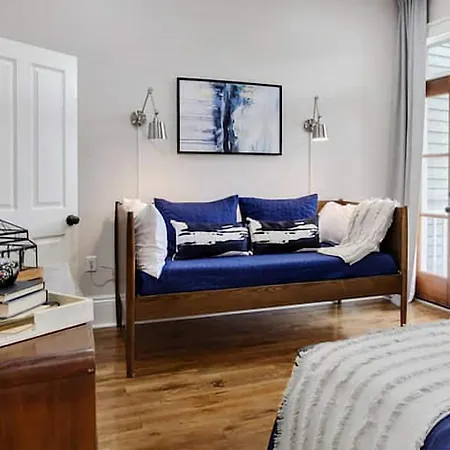 Designer Walking Distance To The French Quarter's New Orleans