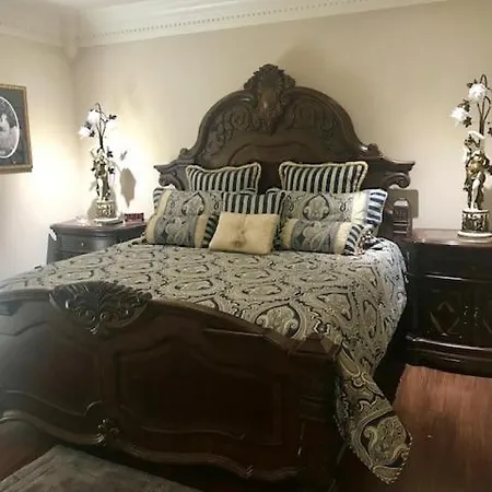 Plaza Downtown 3*
