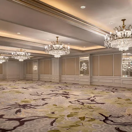 The Ritz-carlton, 5*