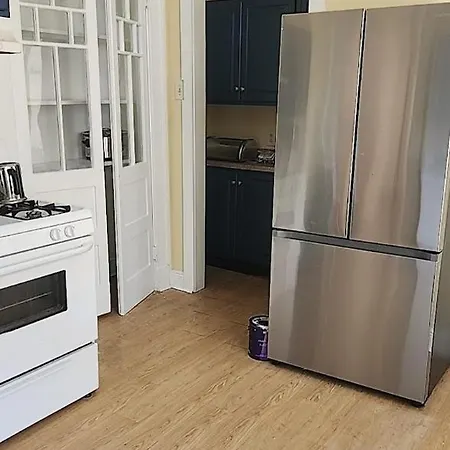 Apartment Mid-city Palm Trees House Furnished *