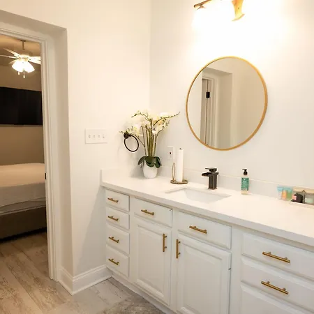 Esplanade Magic 5 Just Minutes By Uber Or Car To French Quarter And 5 Mins From Superdome Holiday home *