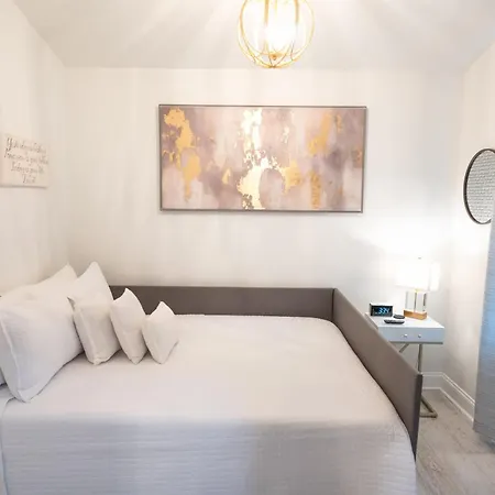 Holiday home Esplanade Magic 5 Just Minutes By Uber Or Car To French Quarter And 5 Mins From Superdome *