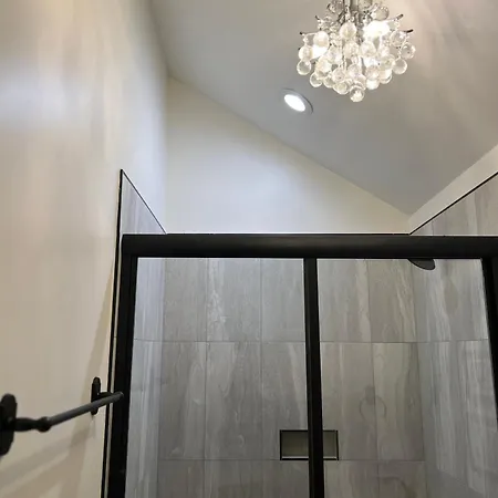 Apartment Entire W/ Party Rooftop - A Block Away From Parades New Orleans