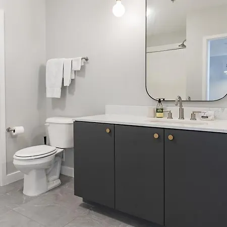 Landing Modern With Amazing Amenities * New Orleans