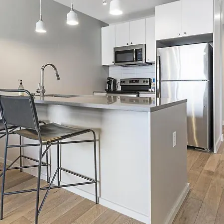 Landing Modern With Amazing Amenities New Orleans