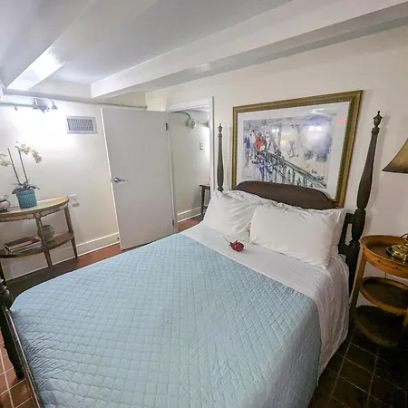 Bed & Breakfast The Esplanade Mansion
