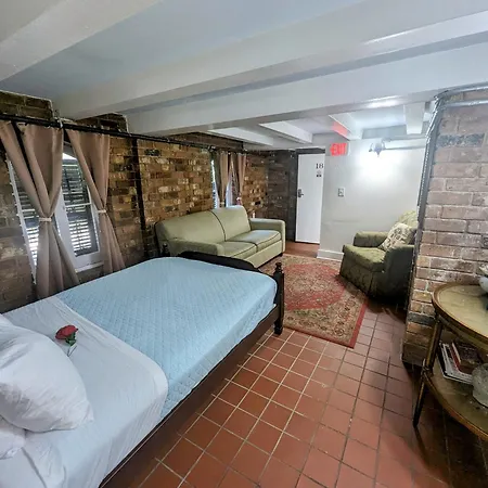 Bed & Breakfast The Esplanade Mansion 3*