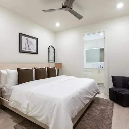 Luxurious At The Moderne New Orleans