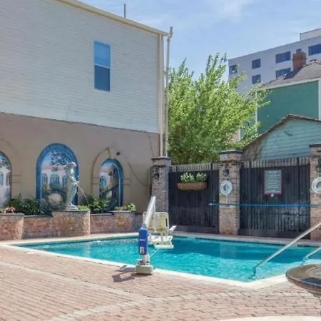 Avenue Plaza Hotel New Orleans