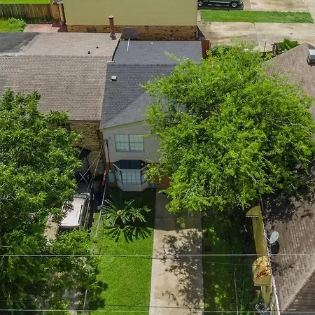 Frenchmen St Townhome Holiday home *