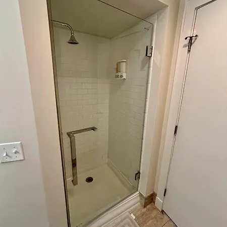 Gorgeous, Spacious Studio Near French Quarter New Orleans