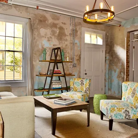 Very Close To French Quarter 2bed *