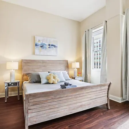 Elegant In Nola With Rooftop Pool New Orleans