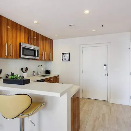 Elegant In Nola With Rooftop Pool Apartment New Orleans