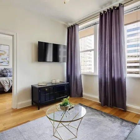 Elegant In Nola With Rooftop Pool Apartment *