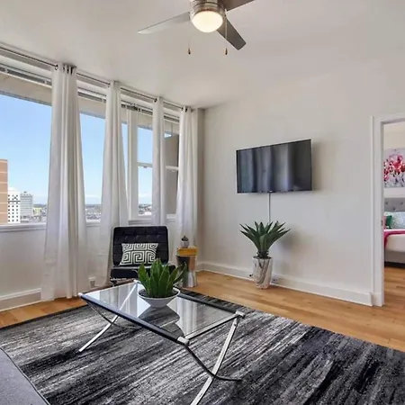 Stylish Nola At 925 Common St Apartment *