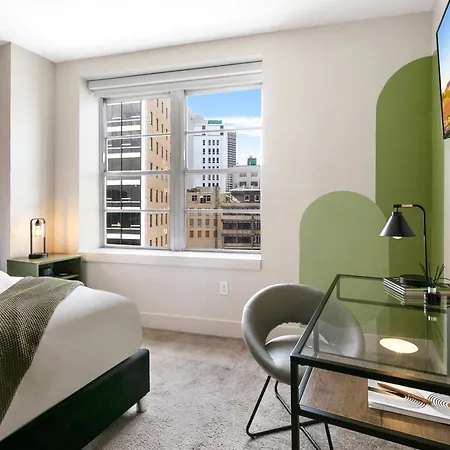2br Spacious Downtown Apartment