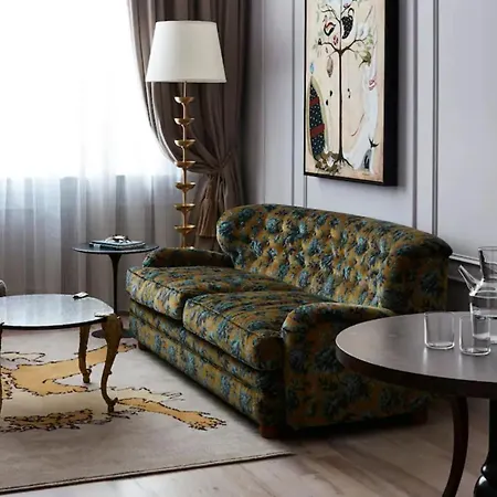 Maison Metier Hotel