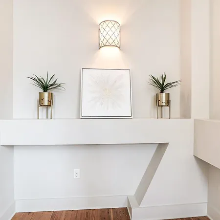 Apartment 2br Spacious Downtown New Orleans