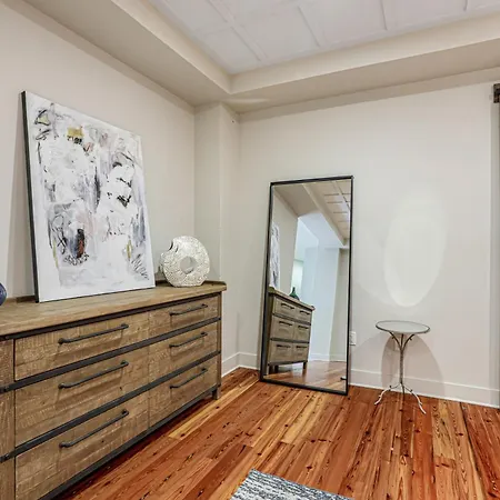 Apartment 2br Spacious Downtown