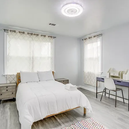 Bright Near Pontchartrain! * New Orleans
