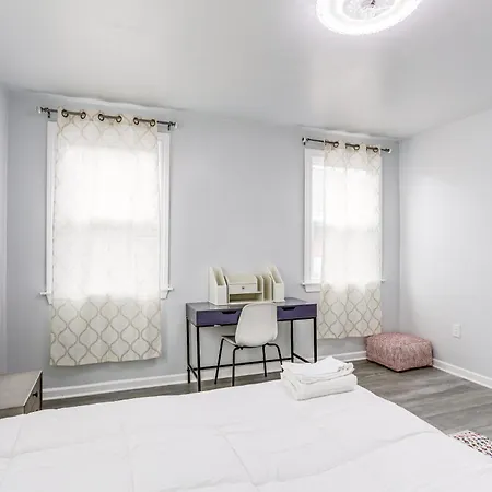Bright Near Pontchartrain! * New Orleans