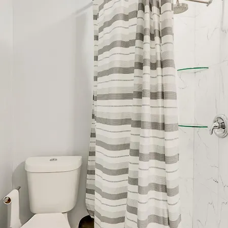 Bright Near Pontchartrain! Holiday home