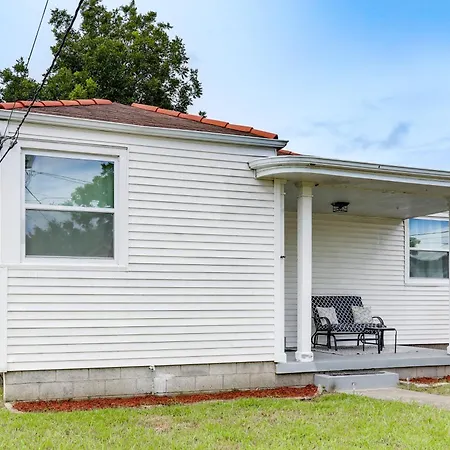 Holiday home Bright Near Pontchartrain! *